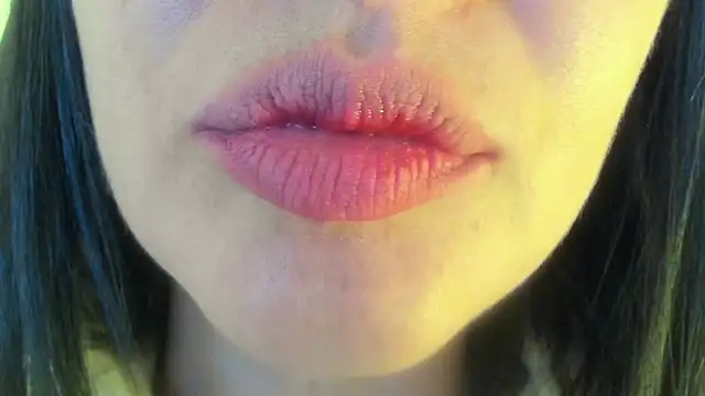Sala de chat ao vivo de queen_fetish