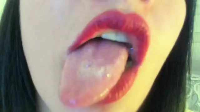 Živá chatovací místnost queen_fetish