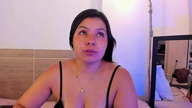 miaa_daniels – live chatrum