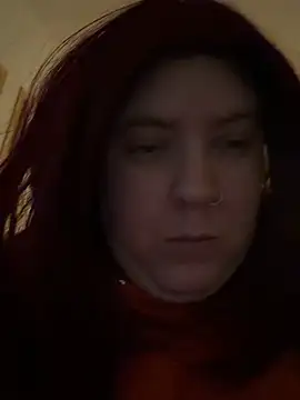 Sexy_Little_SlutAriel élő chatszobája