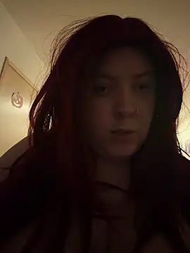 غرفة دردشة Sexy_Little_SlutAriel المباشرة