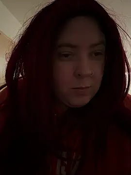 Sexy_Little_SlutAriel: онлайн-чат