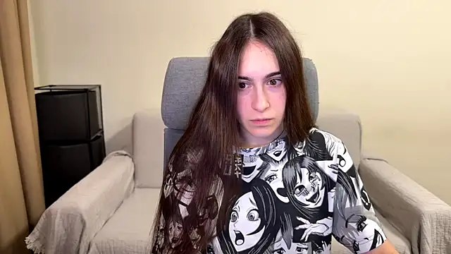 AliceKolltt élő chatszobája