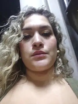 Sara_smiiith211 élő chatszobája