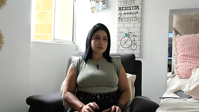 EmilyPeytonn чат на живо