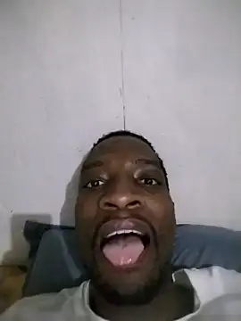 Živá chatovací místnost Hornymaster111