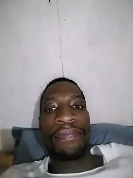 חדר צ'אט בשידור חי של Hornymaster111