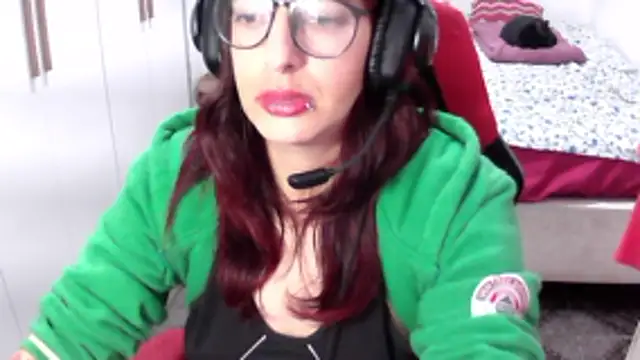 Živá chatovací místnost ManuEscarlate13