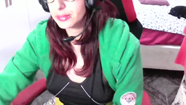 ManuEscarlate13 Live chatroom