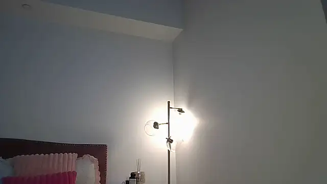 Pokój czatu na żywo – NicoleSarahX
