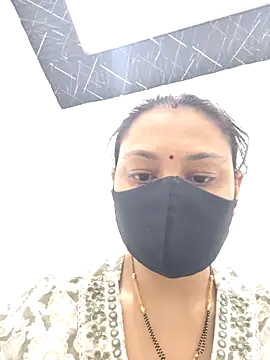 Saishaa's Live Chat Room