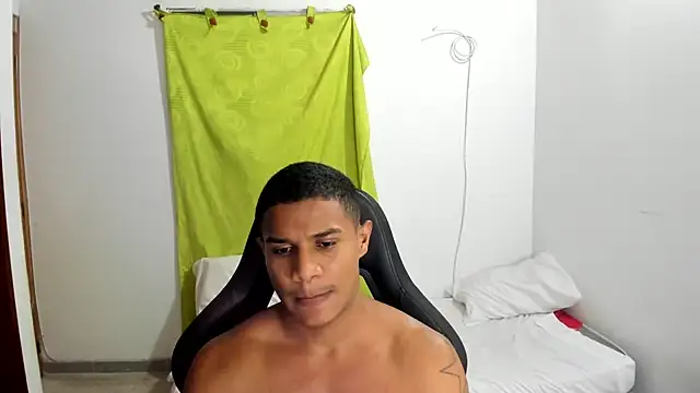 corzoethan Webcam Show
