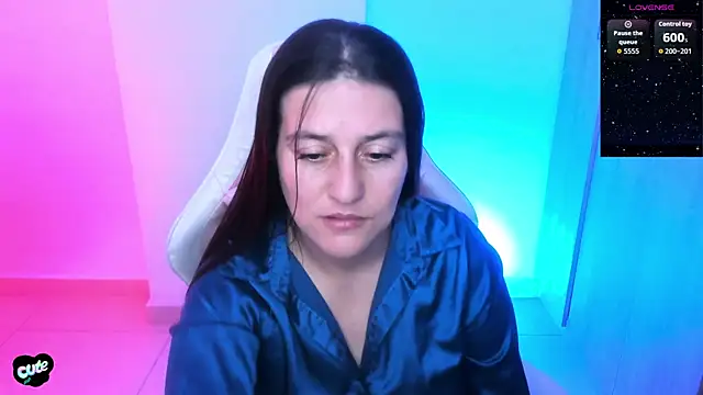 Saskyaa – live chatrum