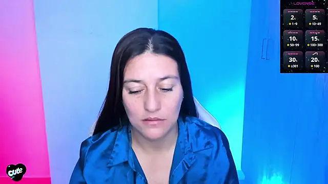 Saskyaa Cameră chat live