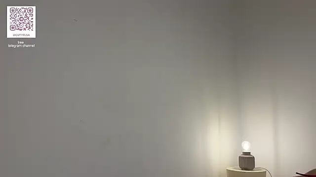 Elsa_Ice's Live Chat Room