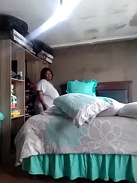 MATUREBUSSTY Cameră chat live