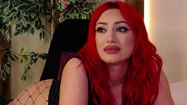 EmyHiltonn Live chat-huone