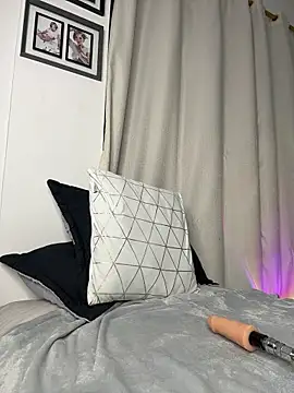 Chat soba uživo modela Ala_Rasi_