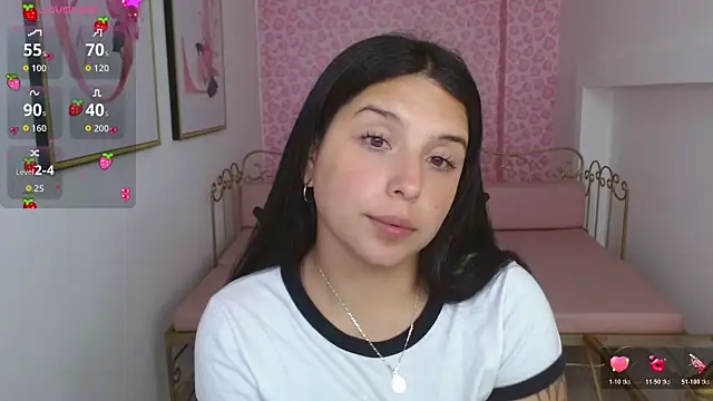 غرفة دردشة Small_naughty_ المباشرة