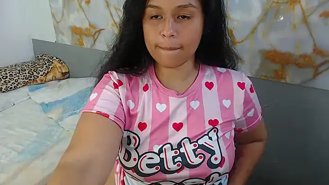 Hazel_donna – live chatrum