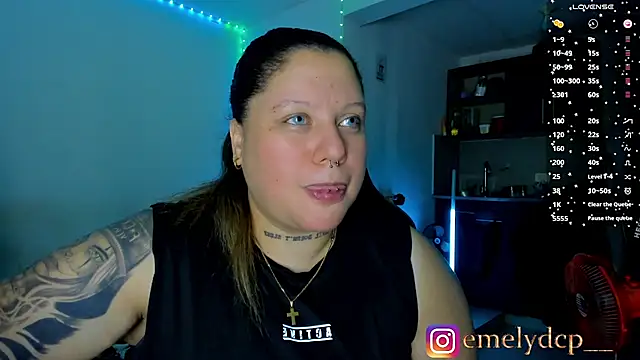 חדר צ'אט בשידור חי של mariana_spellman