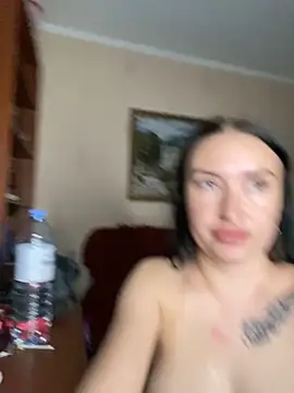Roxana_Bell Adlı Modelin Canlı Sohbet Odası