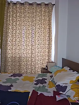 Blossam_07 Adlı Modelin Canlı Sohbet Odası