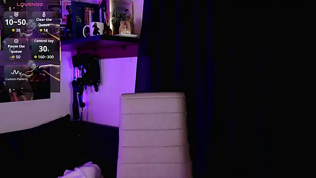 חדר צ'אט בשידור חי של BLACKTSUKI7_
