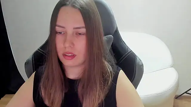 Онлайн чат Mia_shy1