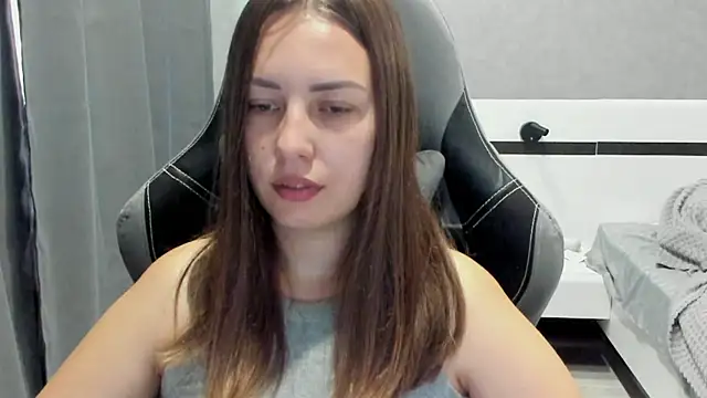 Mia_shy1 – live chatrum