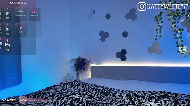 -KATTY- Cameră chat live