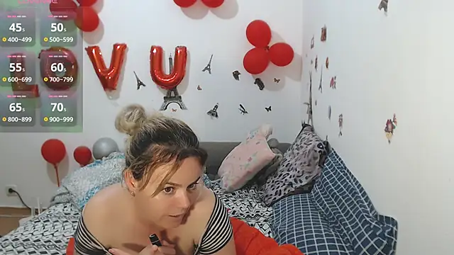 חדר צ'אט בשידור חי של hotmilf4uxxx