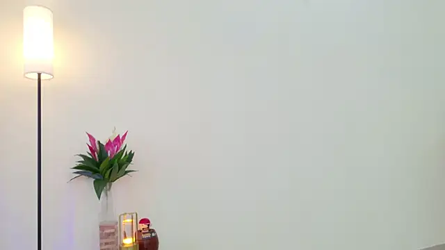 IreneIrene's Live Chat Room
