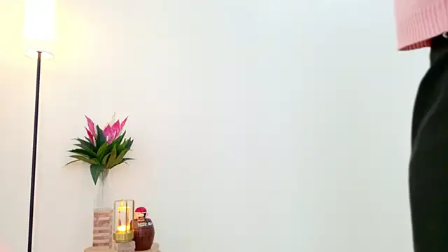 IreneIrene Adlı Modelin Canlı Sohbet Odası