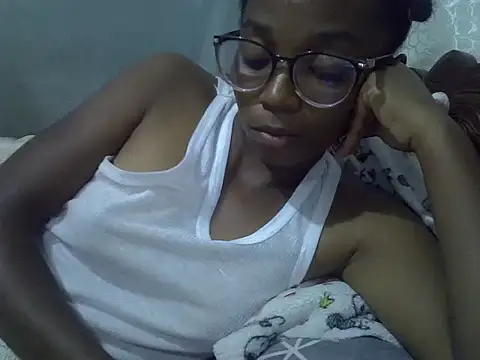 Sala de chat ao vivo de ElianeHot
