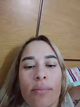 Amelia1_ Adlı Modelin Canlı Sohbet Odası