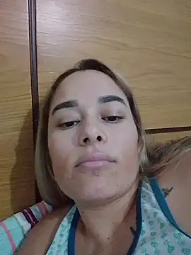 Amelia1_ Adlı Modelin Canlı Sohbet Odası