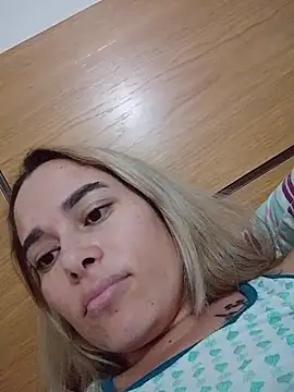 חדר צ'אט בשידור חי של Amelia1_
