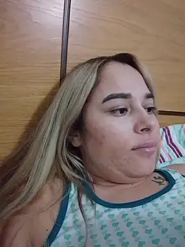 Amelia1_ Adlı Modelin Canlı Sohbet Odası
