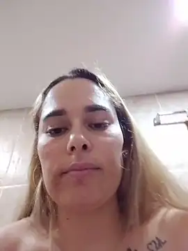 Amelia1_ Adlı Modelin Canlı Sohbet Odası