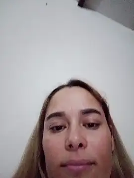 Amelia1_'s Live Chat Room