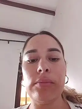 Amelia1_ Adlı Modelin Canlı Sohbet Odası
