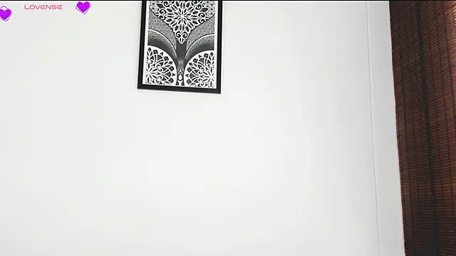 חדר צ'אט בשידור חי של VeronicaTonu