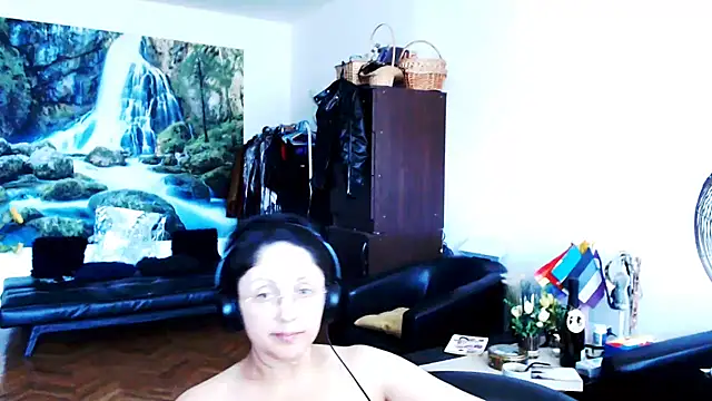 Imperatriza Adlı Modelin Canlı Sohbet Odası