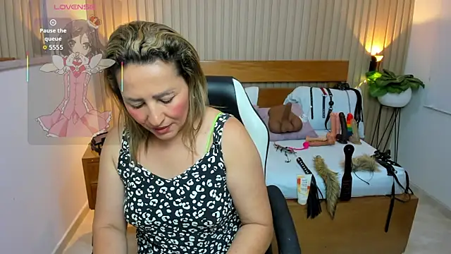 Chatroom en direct de luciana_ballesteros_