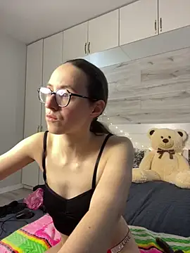 MartiniiSelenna's Live Chat Room