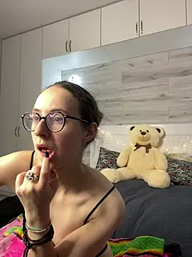 Chat soba uživo modela MartiniiSelenna