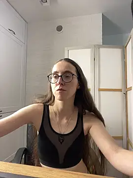 MartiniiSelennan Live chat-huone