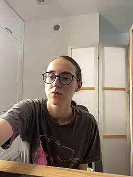 MartiniiSelenna live-chat rom