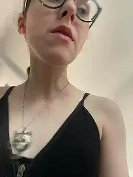 MartiniiSelennan Live chat-huone